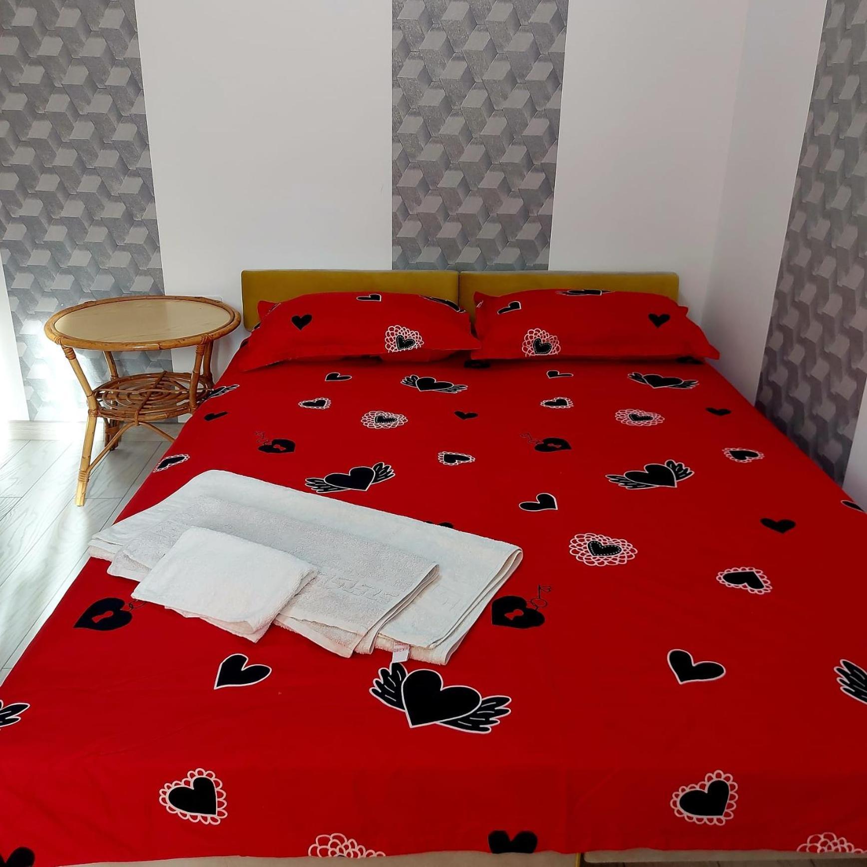 Dayana Home Рымнику-Вылча Экстерьер фото